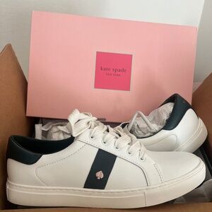 BRAND NEW Kate Spade Iggy Sneakers Green / White